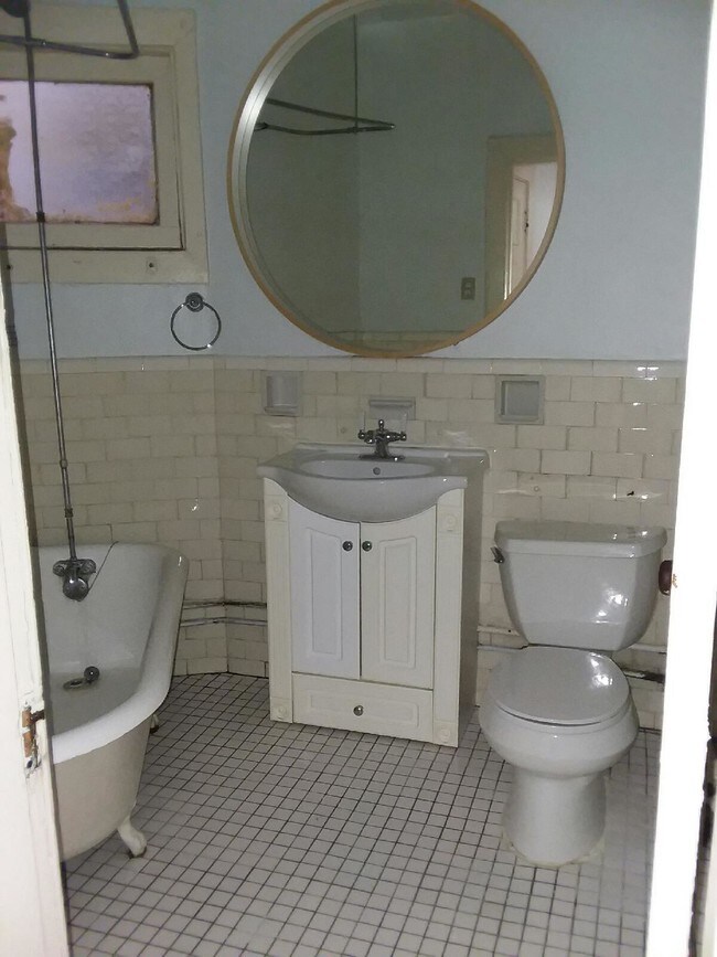 Foto del edificio - 821 Maryland Ave NE