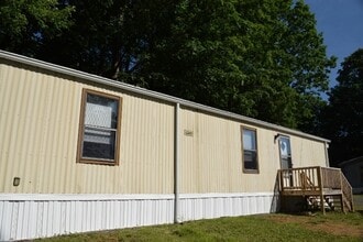 Building Photo - 2979 NC-16