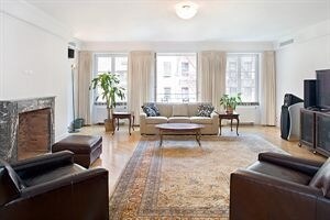 Building Photo - 325 E 53rd St