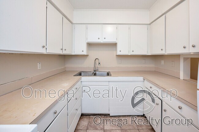 Foto del edificio - 3384 McGehee Rd