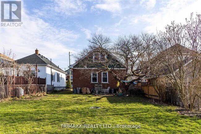 Building Photo - 43 Dacotah St