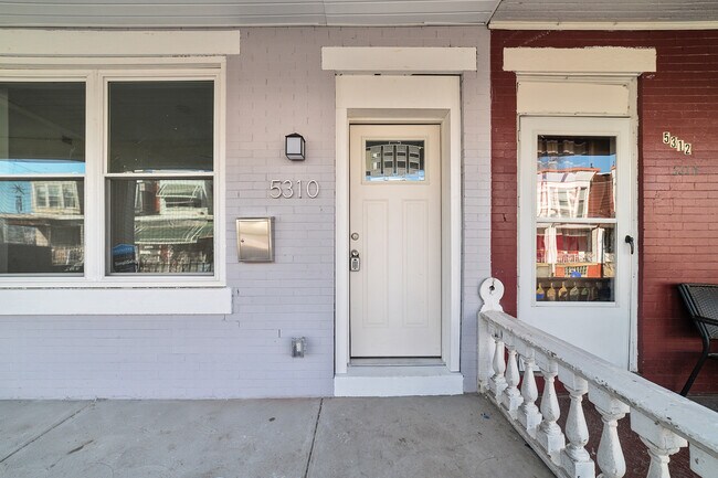 Building Photo - 5310 Hadfield St