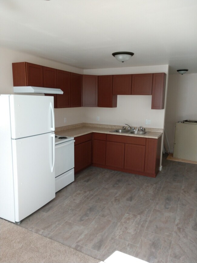 Foto del edificio - 1412 Holly Hill Dr