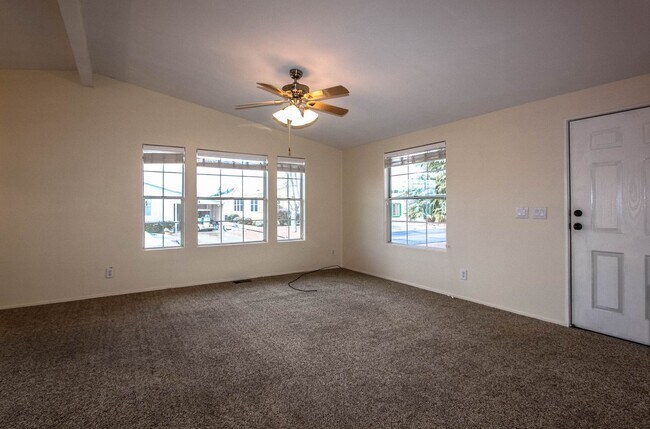 Foto del edificio - Villages at Lynx Creek