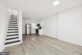 Building Photo - 5133 Reno St