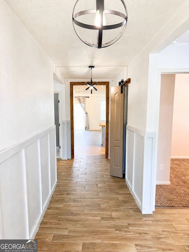 Building Photo - 204 Hayworth Ct
