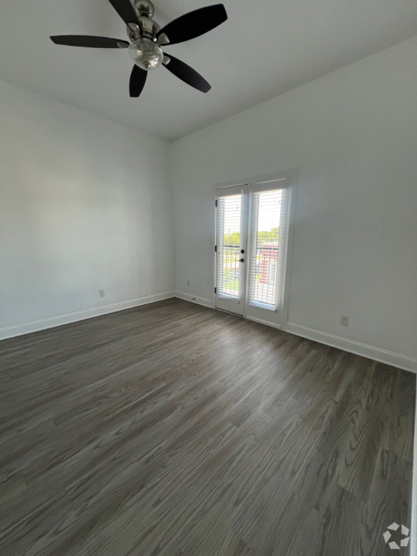 Building Photo - 131 E Fate Main Pl