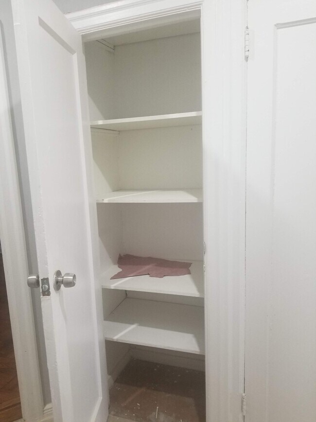 Linen Closet - 529 E 37th St