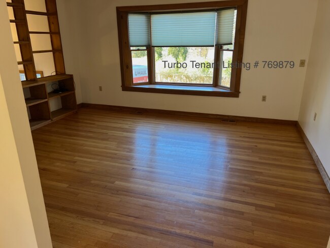 Building Photo - 22 Lakeview Terrace