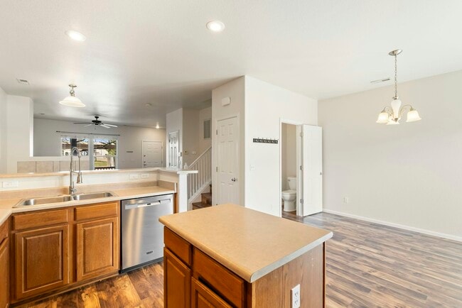 Building Photo - 2569 Shannara Grove