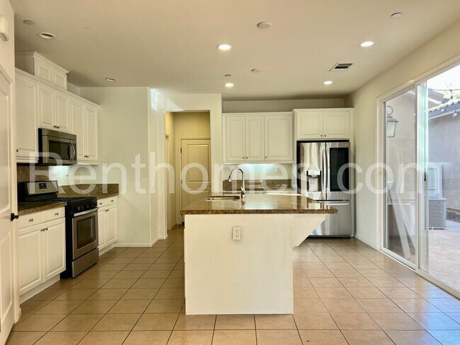 Foto del edificio - 21654 Saddle Bred Ln