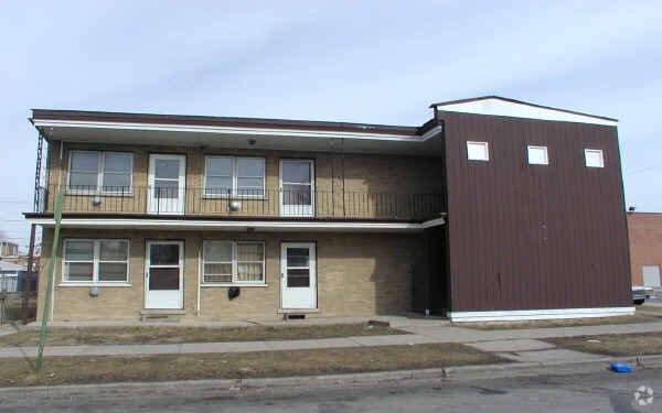 Building Photo - 7400 W 64th St