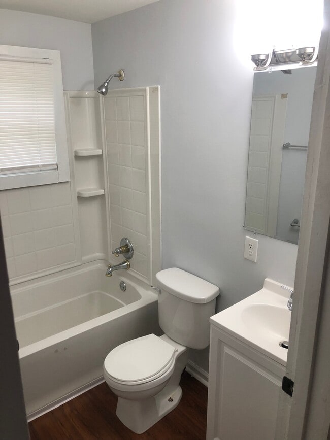Building Photo - 461 Bethlehem Dr