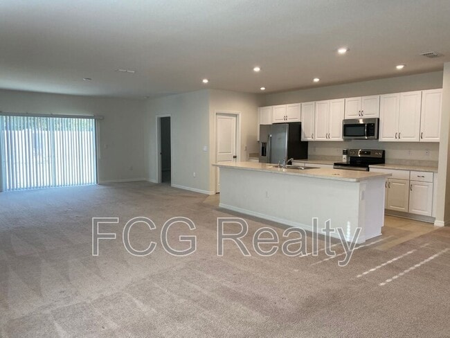 Foto del edificio - 137 Hamlet Lp