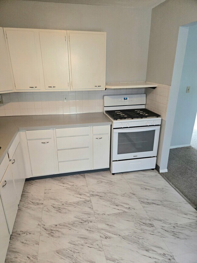 Foto del edificio - 7037 Paxton Rd