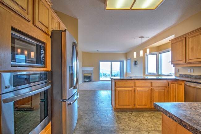 Building Photo - 308 Marmot Ct