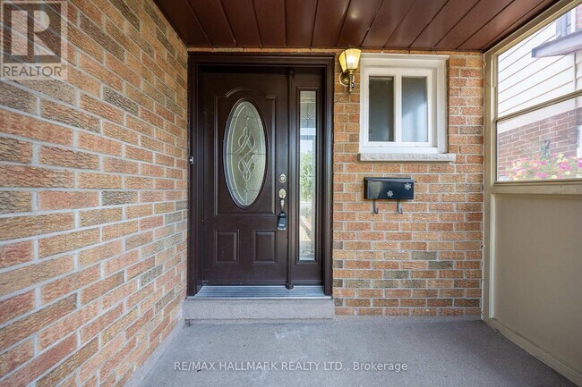 Photo du bâtiment - 130 Maberley Crescent