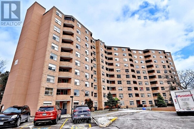 Building Photo - 260 Davis Dr