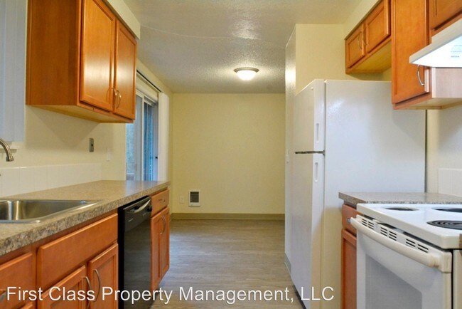 Building Photo - 10973 SW Hall Blvd