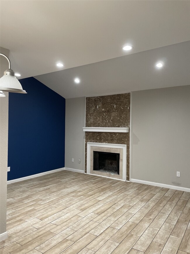 Building Photo - 10315 Sommerville Ave