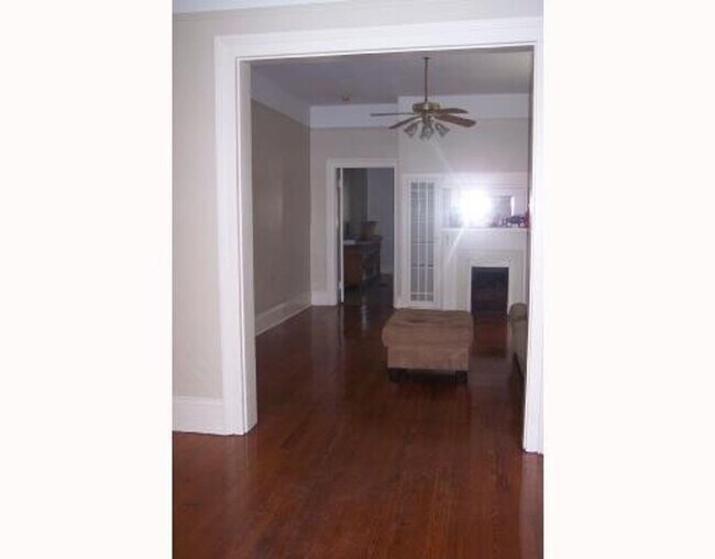 Foto del edificio - STRAIGHT 2216-2218 Broadway St.