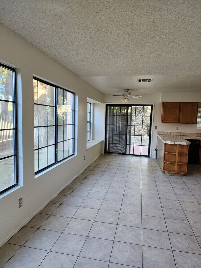 Building Photo - Los Prados- North West Valley