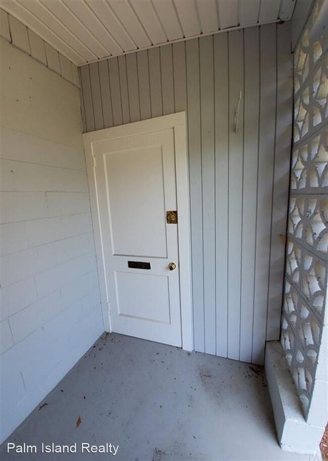 Building Photo - 3 br, 1 bath House - 926 Montclair Rd