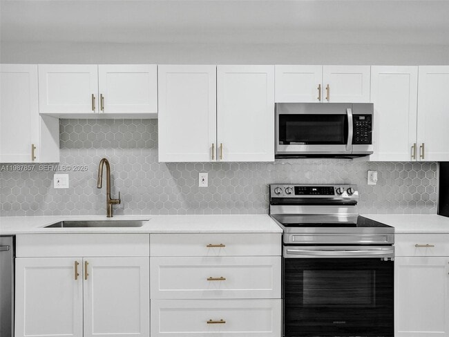 Foto del edificio - 932 Mandarin Isle