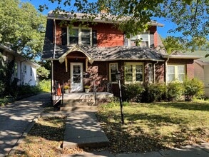 Building Photo - 146 E Stadium Ave
