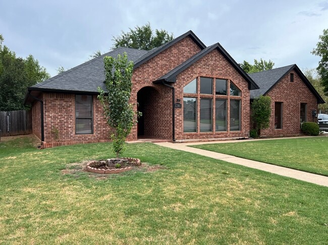 Building Photo - 1301 Copperfield Dr