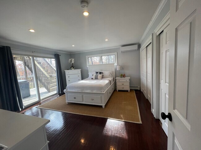 Building Photo - 47 Bellows Pond Rd