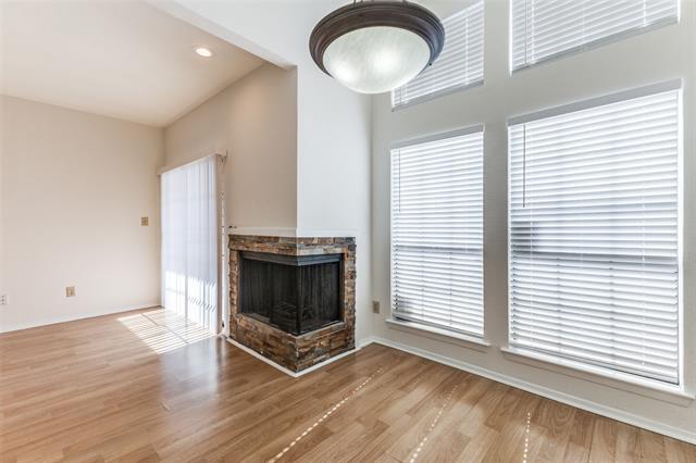 Foto del edificio - 3909 Rawlins St