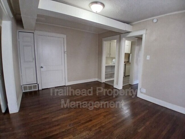 Building Photo - 102 N Indiana Ave