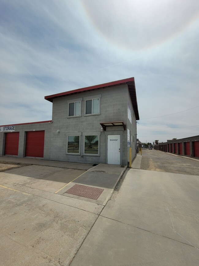 Building Photo - 220 Vinton Rd