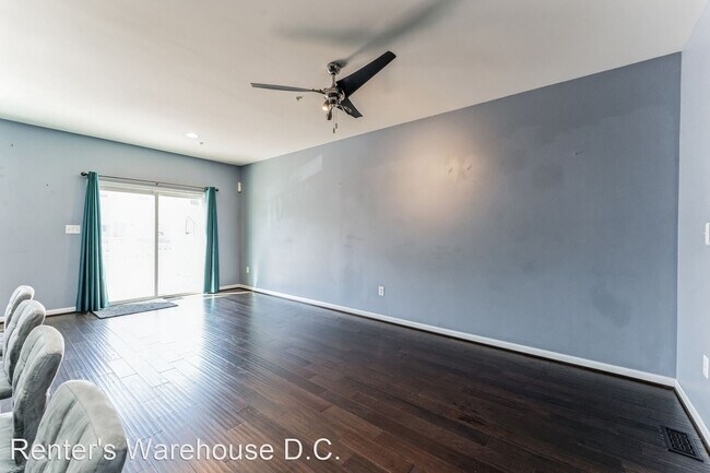 Building Photo - 3 br, 4 bath House - 6119 Halsted Ave