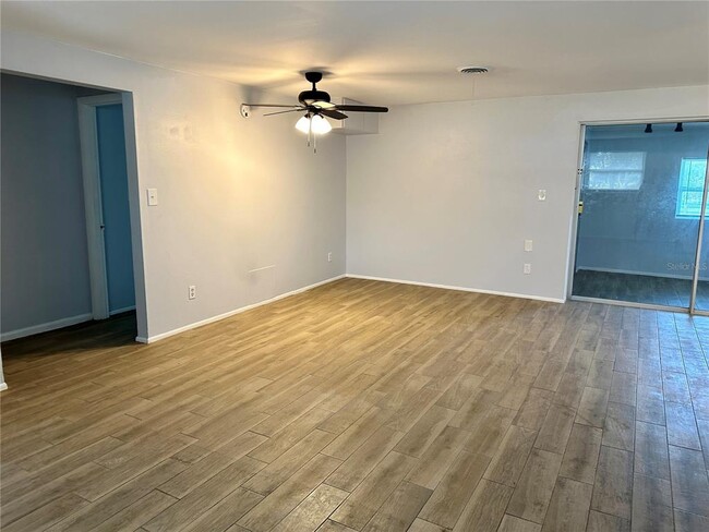 Building Photo - 4010 S Lockwood Ridge Rd