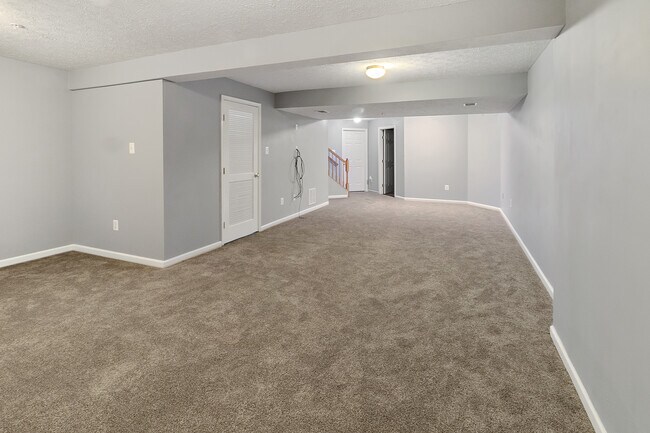 Building Photo - 5075 Bristle Cone Cir