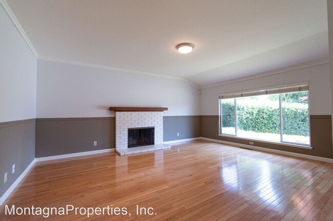 Building Photo - 4 br, 2 bath House - 1363 Scossa Avenue