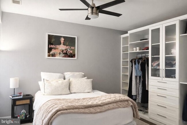 Building Photo - 1600 Arch St