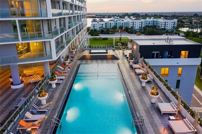 Foto del edificio - 2000 Metropica Wy