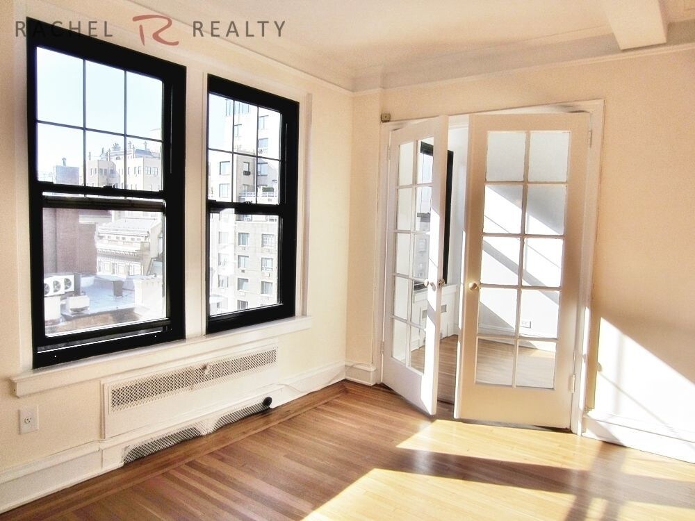 Primary Photo - 41 E 91st St