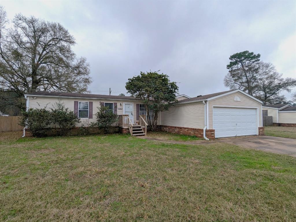 Primary Photo - 16432 Hill Country Dr