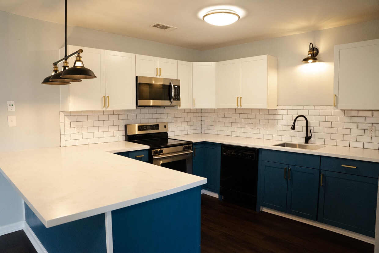 12807 Copper Cliff Ave, Austin, TX 78727 Townhouse for Rent in Austin