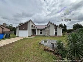 Building Photo - 1228 Bromley Dr