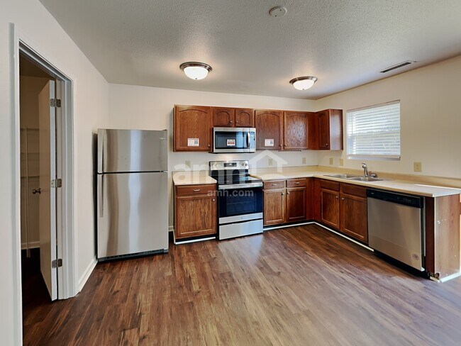 Foto del edificio - 386 Morning Dew Dr