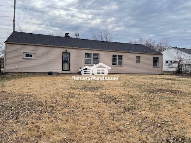 Building Photo - Stunning 3-bedroom home with circle driveway & fenced yard