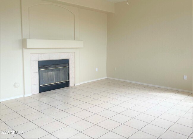 Foto del edificio - 1529 E South Fork Dr