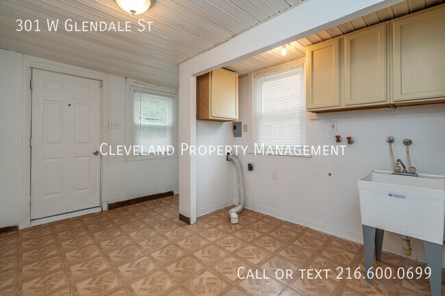 Foto del edificio - 301 W Glendale St