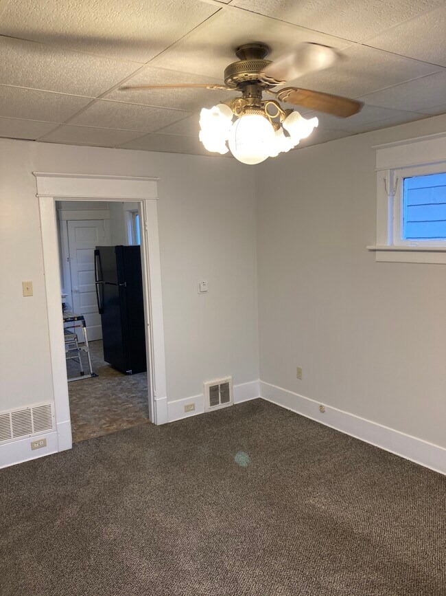 Foto del edificio - 1318 E 9th St