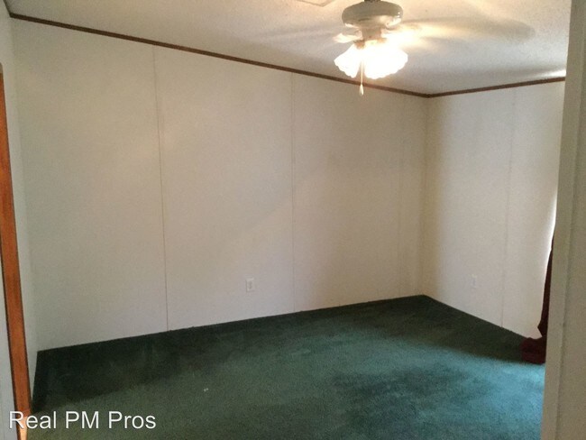 Building Photo - 4283 Deerfield Cir